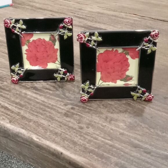 Set of 2 mini black picture frames w green & red roses 1.75" x 1.75" opening NWT - Picture 3 of 4
